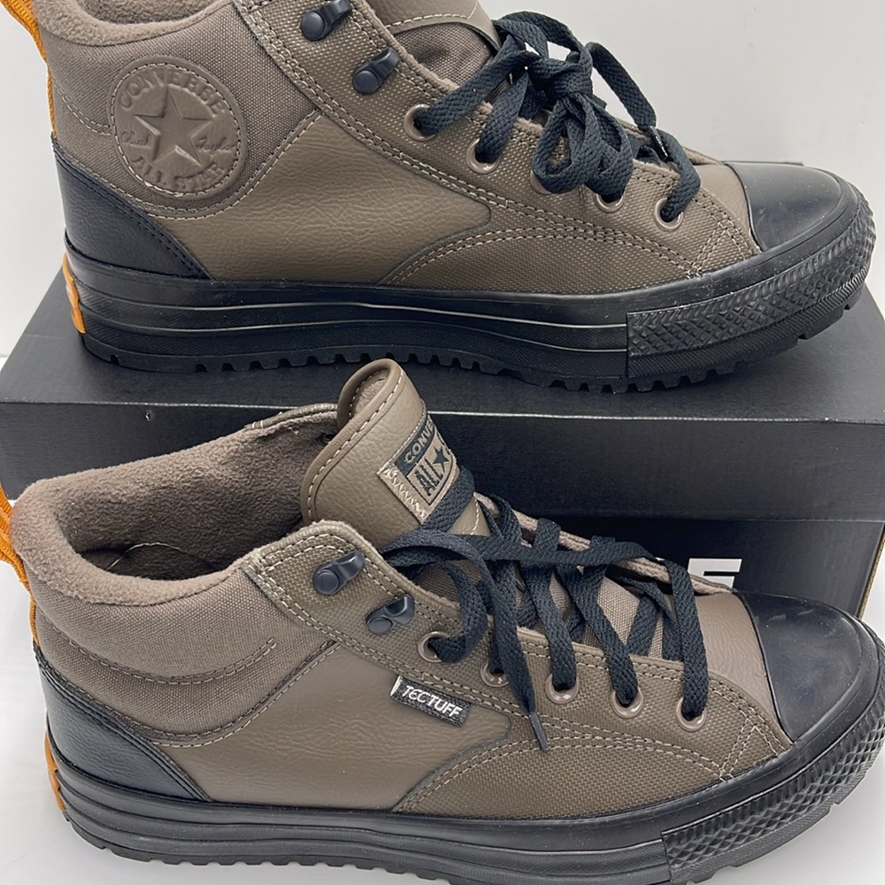 Converse Men’s High-Top Boots in Olive Green and Black with Orange Pull-Tab - Picture 3 of 16